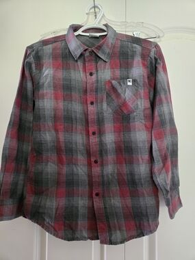 DC Boy's Red and Gray Plaid Long-Sleeve Button-Down Shirt
